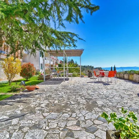 Fuer 5 Personen Ca 65 Qm In Rabac, Istrien Bucht Von Apartment Rabac