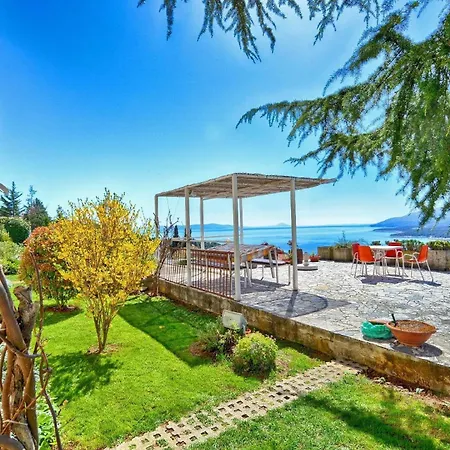 Fuer 5 Personen Ca 65 Qm In Rabac, Istrien Bucht Von Apartment