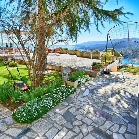 Apartment Fuer 5 Personen Ca 65 Qm In Rabac, Istrien Bucht Von Rabac